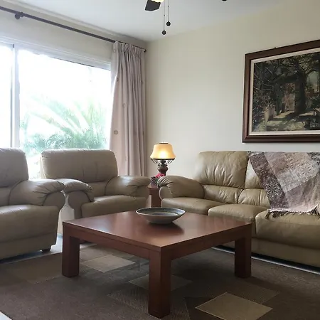 וילה Hilltop Odysseus 44 פיסורי